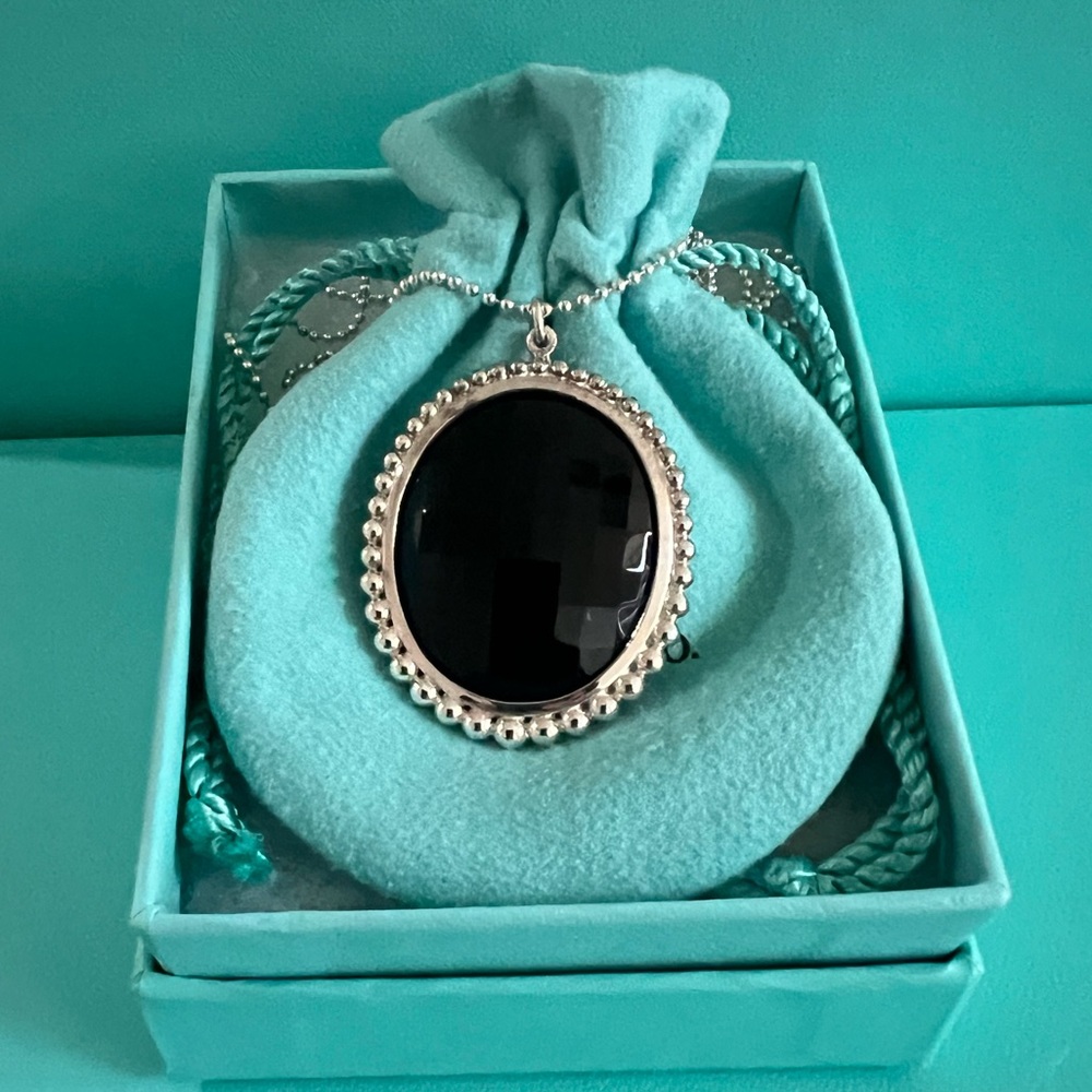 🌸🌸 Authentic Tiffany & Co. Ziegfeld Oval Faceted Black Onyx Necklace